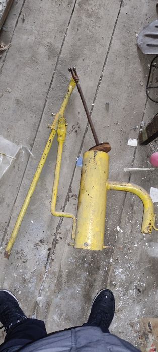 Насос качалка для скважины