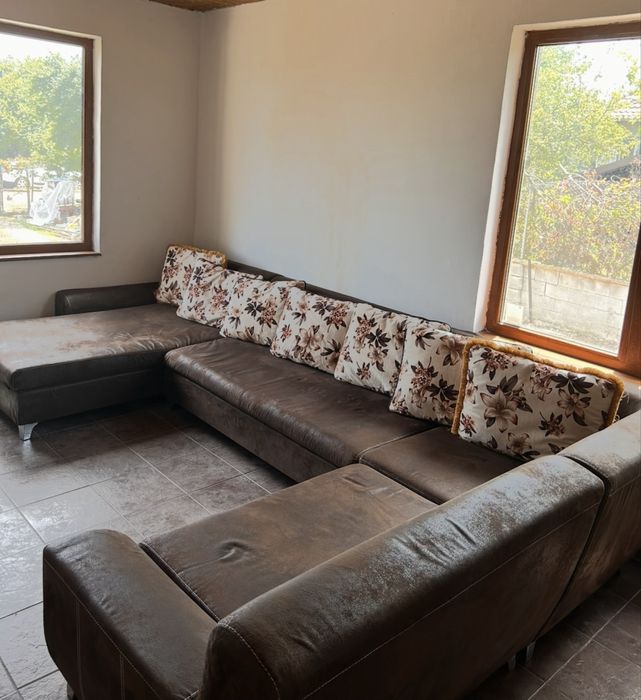 Диван много запазен