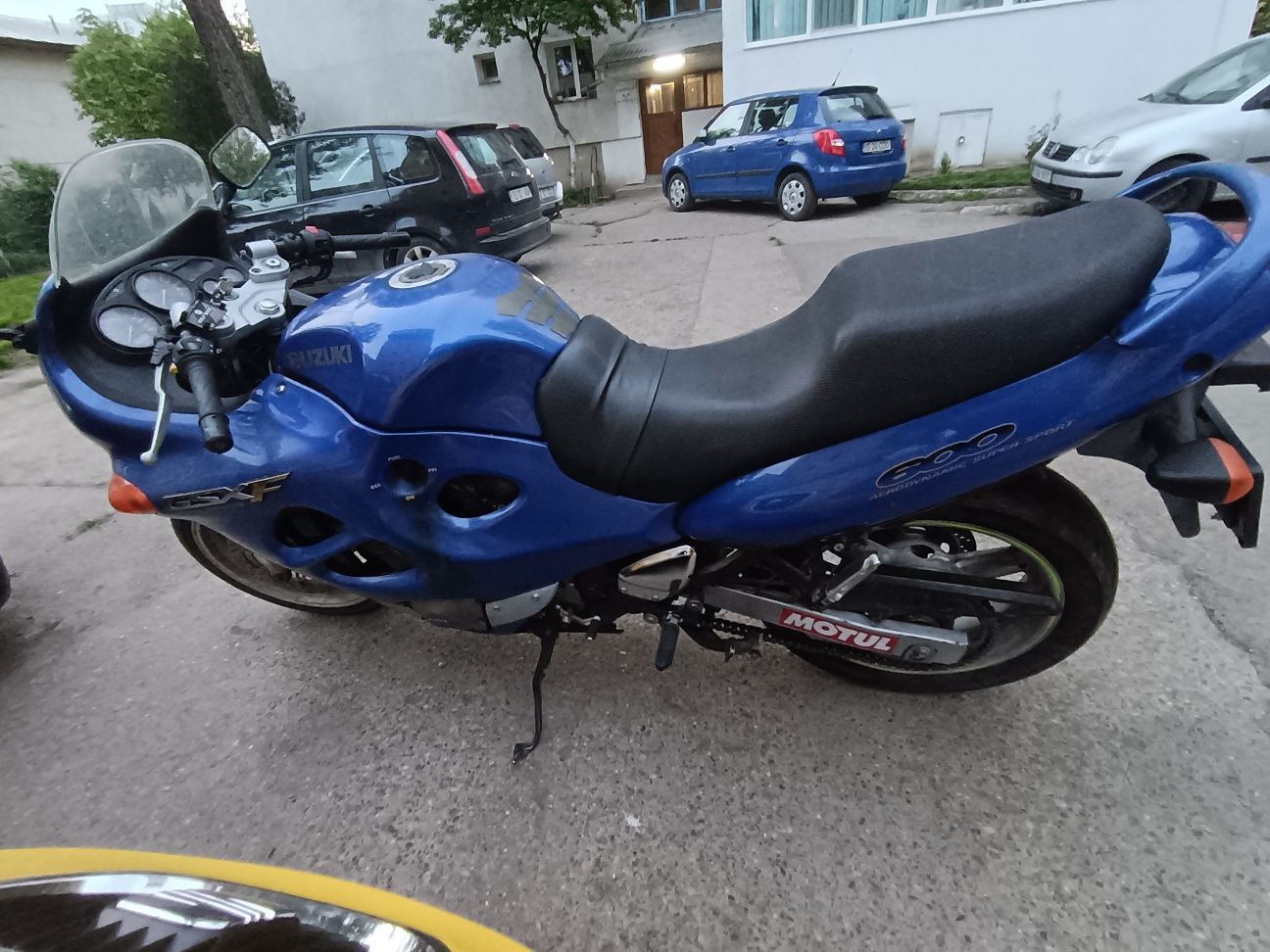 Suzuki GSX600F Katana GSXF