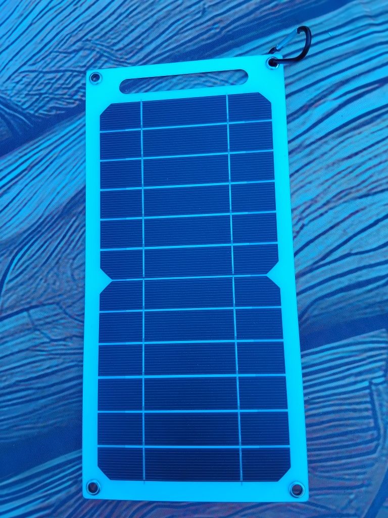 Panou solar portabil