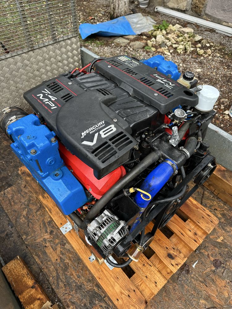 Mercruiser, бордови двигател  за лодка