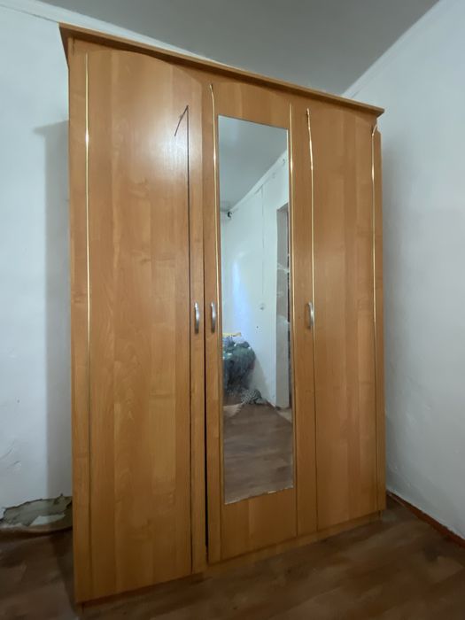 Продается шкаф в хорошем состоянии