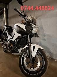Motocicleta Enduro Profesional