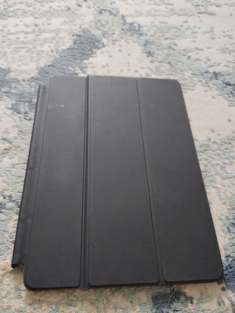 Продам клавиатуру на iPad (оригинал)