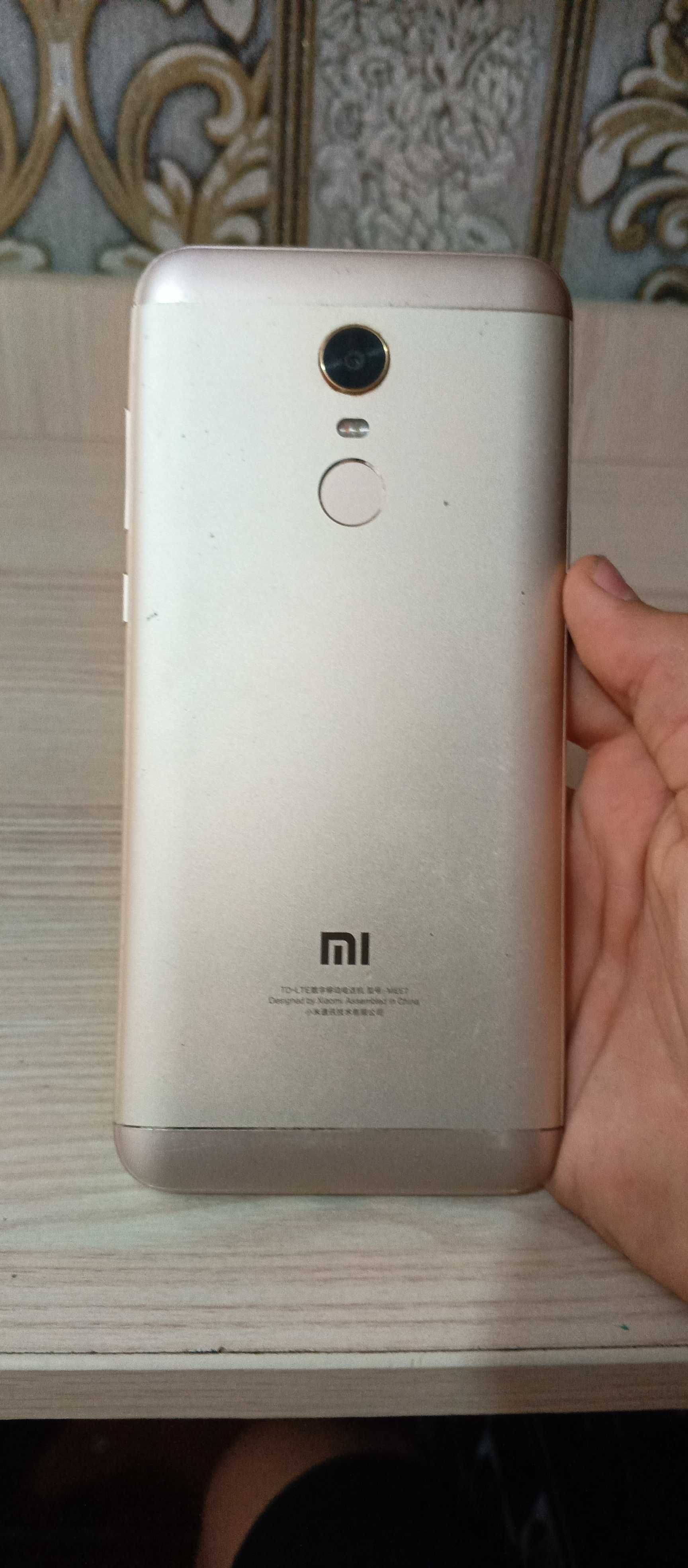Redmi 5 platasi kuygan
