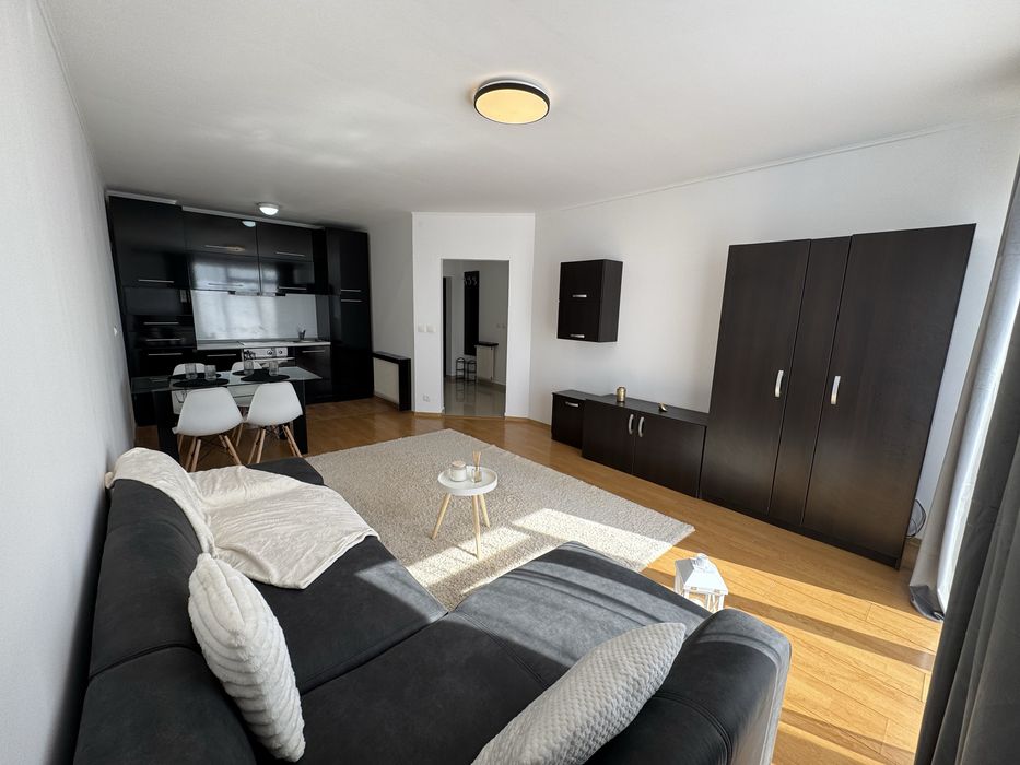 Inchiriez Apartament cu 2 camere în Reghin, B-dul Unirii ,bl. 57 ,et 1