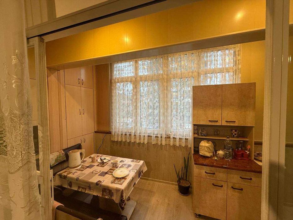 Продаётся  !!! Просторный  уютный  2Хкомнатный квартира в Каракамиш2/4