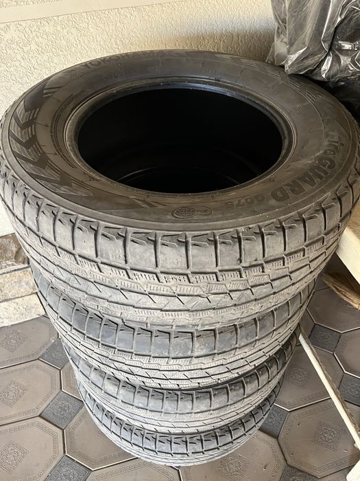 Шины Yokahama бу состаяние средная 8 шт есть можно договарится по цене