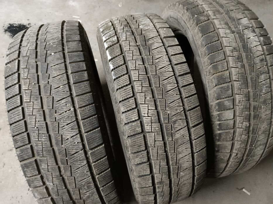 Шины зимние 225/60R18