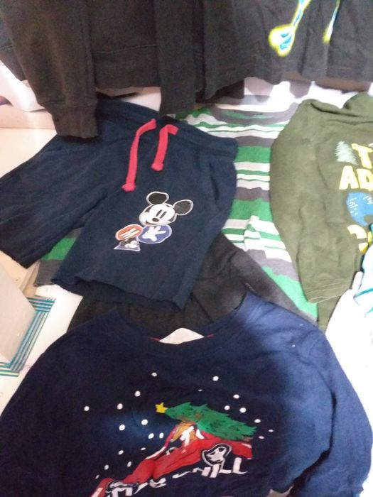 Lot Haine.Baietei Nr100-128 ..30 articole