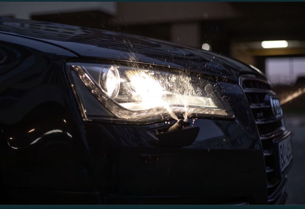 Audi A8.