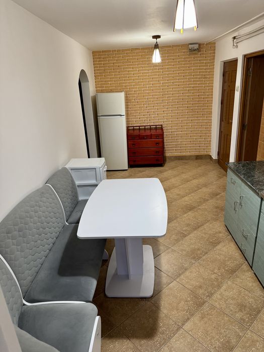 De inchiriat Apartament 2 Camere-Centrala-Aer Conditionat-Utilat