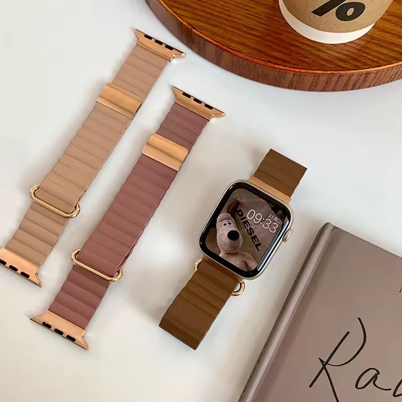 Кожена каишка с магнит за Apple Watch ULTRA/SE2/SE/10/9/8/7/6/5/4/3