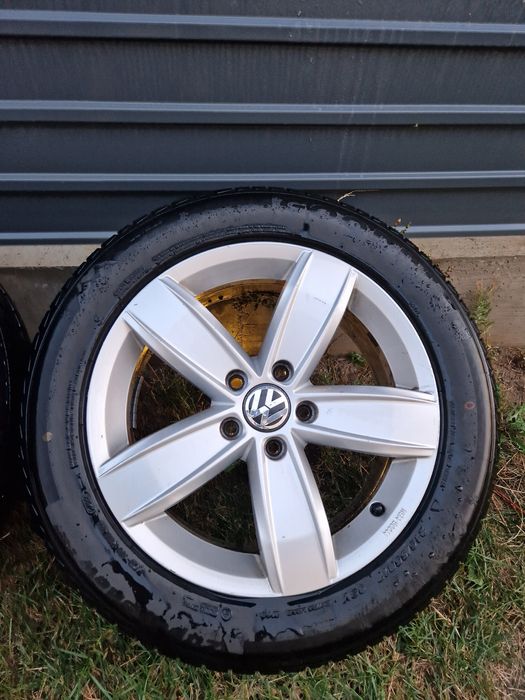 Vând jante r17 passat b8