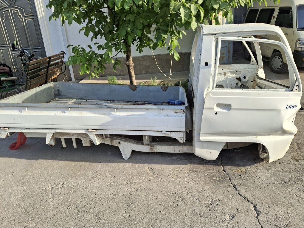 Labo kuzov sotiladi