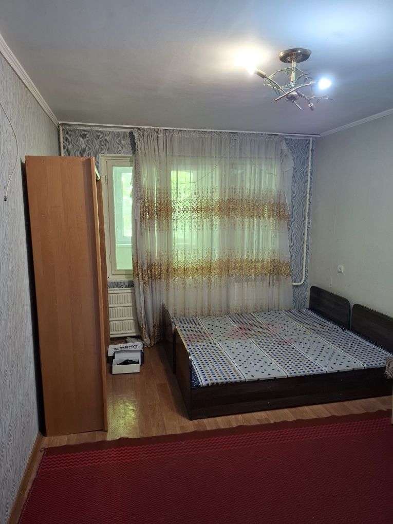 Продам кровать 2 шт б/у за 10 000