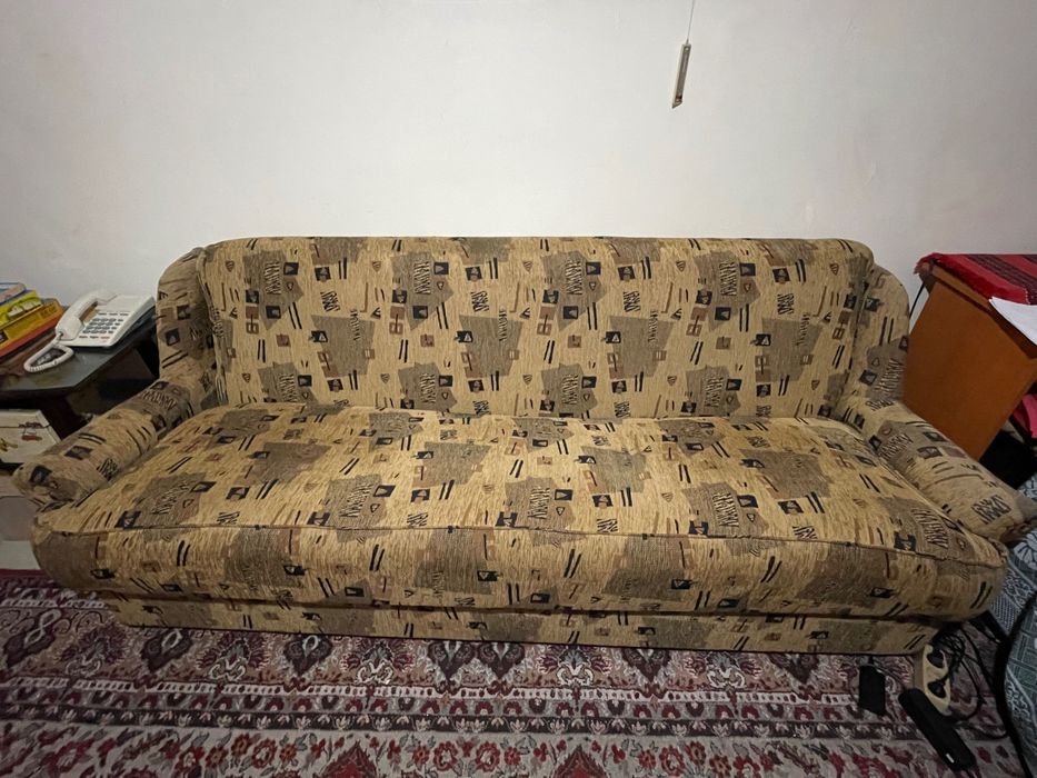 Canapea extensibila cu două fotolii