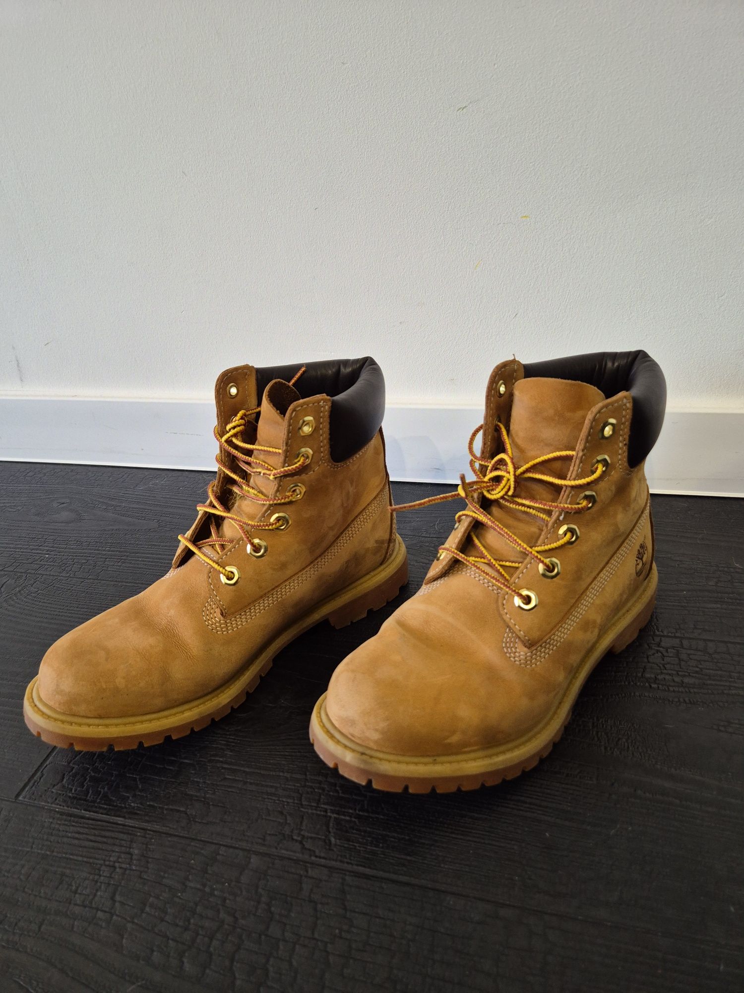 Timberland непромокаеми боти от набук