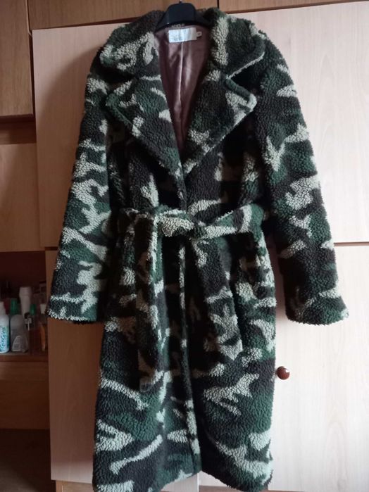 Дамско зимно комуфлажно палто