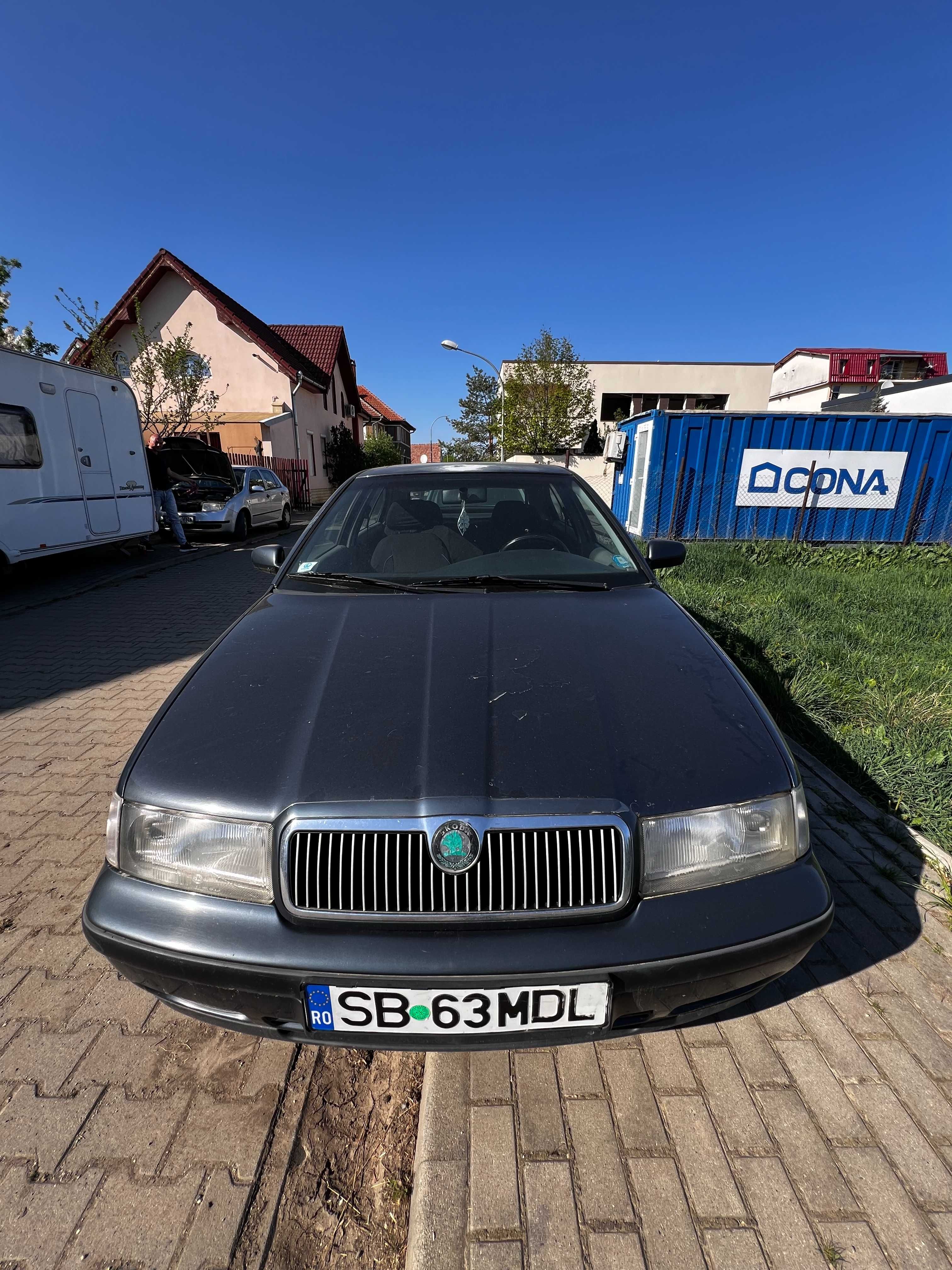 Vând Skoda GLX I 1999, 1.6L, Albastru, Fiabilă