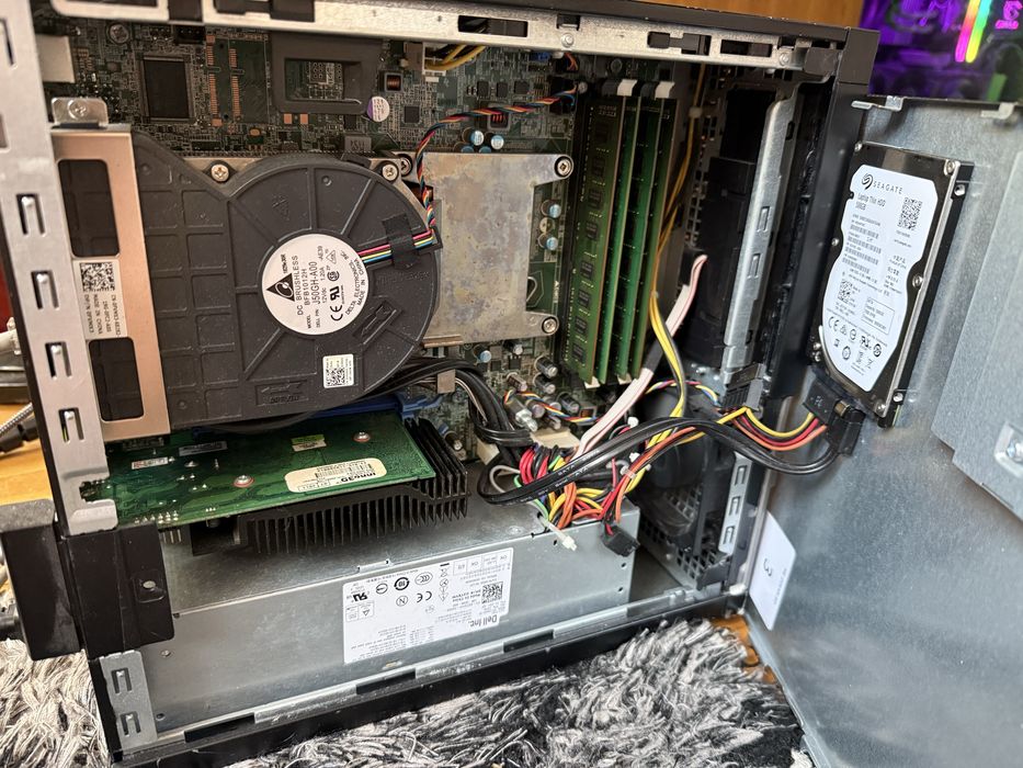 Pc intel i5 2400, 8gb ram, Nvidia GT210 1gb, hdd 500gb