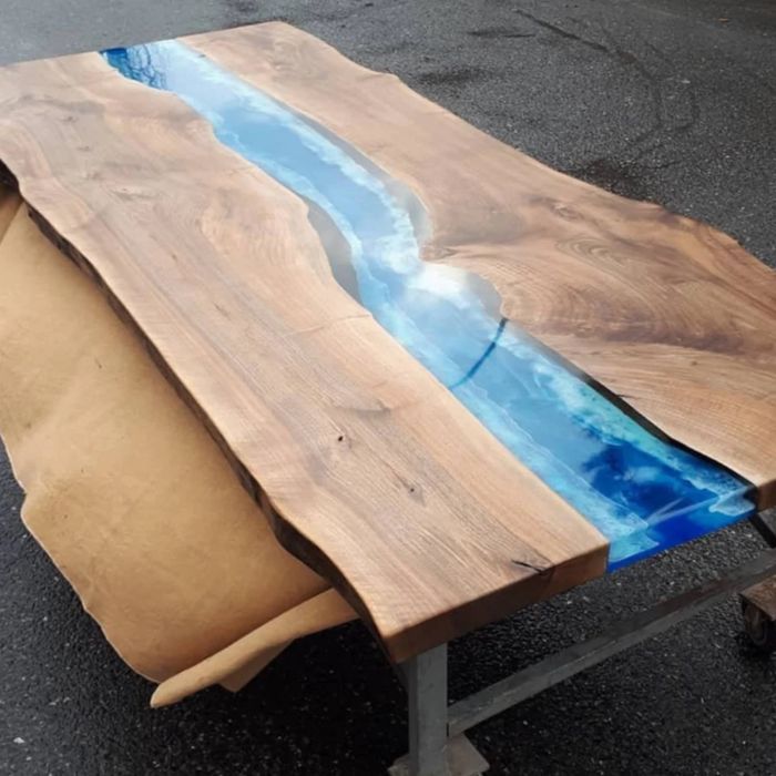 Маса от орех с епоксидна смола / луксозни маси по поръчка