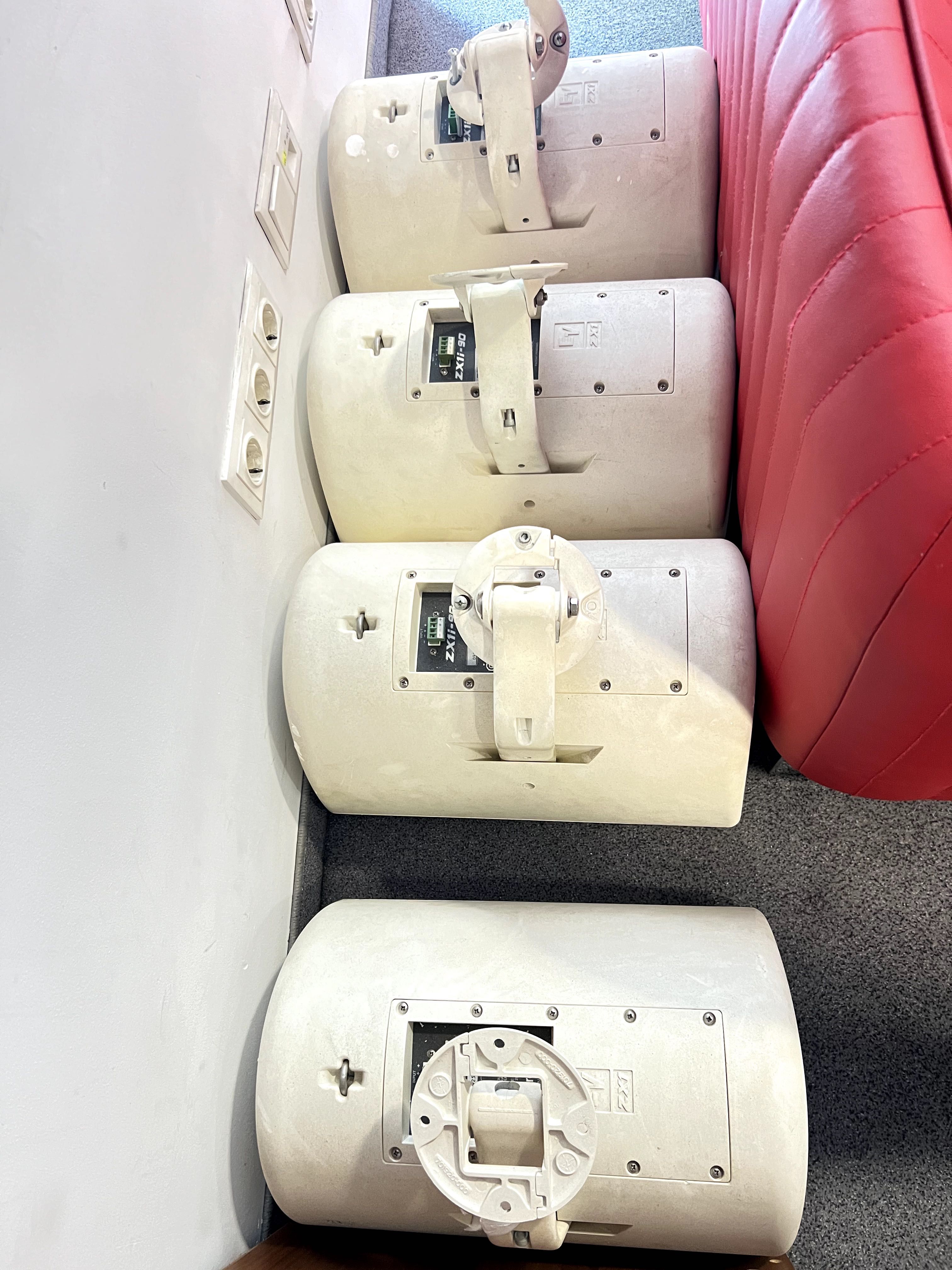 Electro Voice ZX1i-90 пасивни тонколони 4бр.