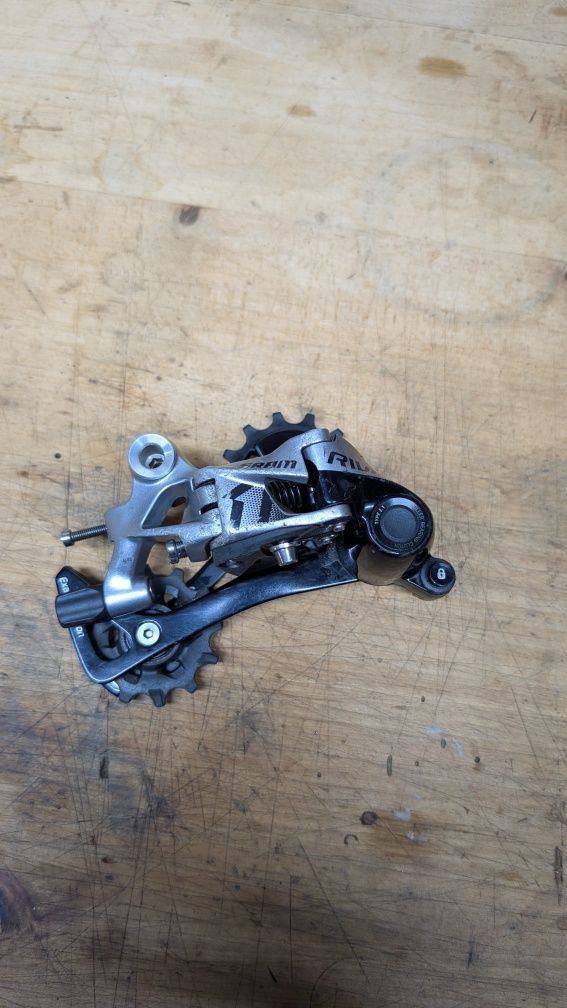Хидравличен групсет за гравъл колело  Sram rival 1*11