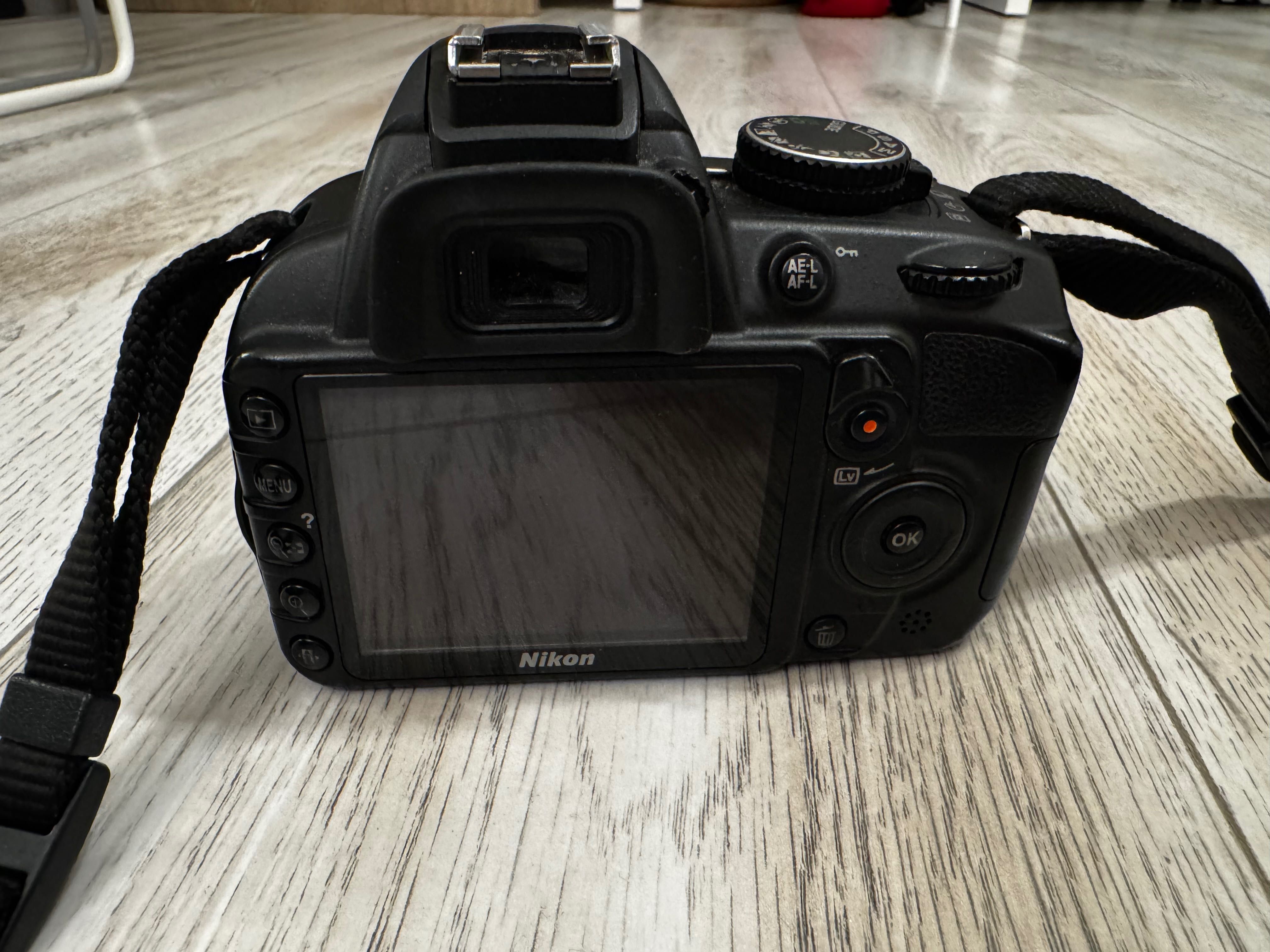 NIKON D3100 kit with Nikkor AF-S 18-55mm lens, original charger+bag