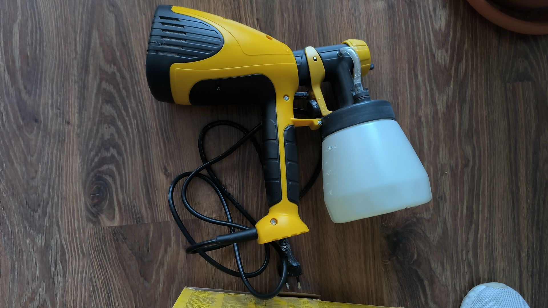 vand pistol de zugravit electric 220v