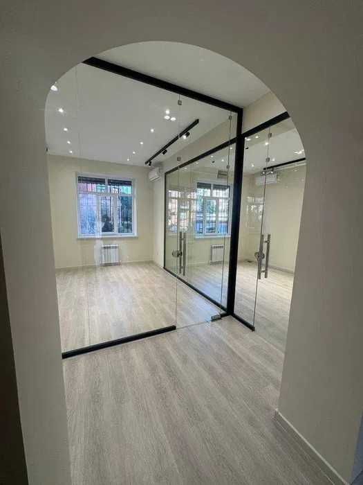 Ц квартал Чиланзар ул.Катартал,Медиа Парк,туйхона "Окшам" 138 кв.м