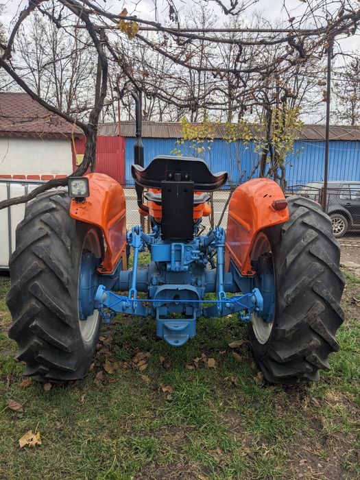 Tractor Fiat 550