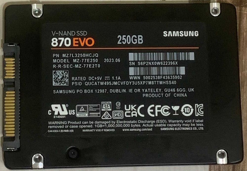 SSD Samsung 870 EVO 250 ГБ, SATA III