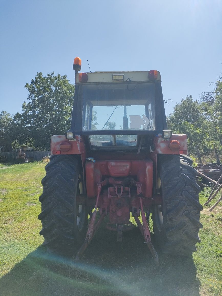 International 574