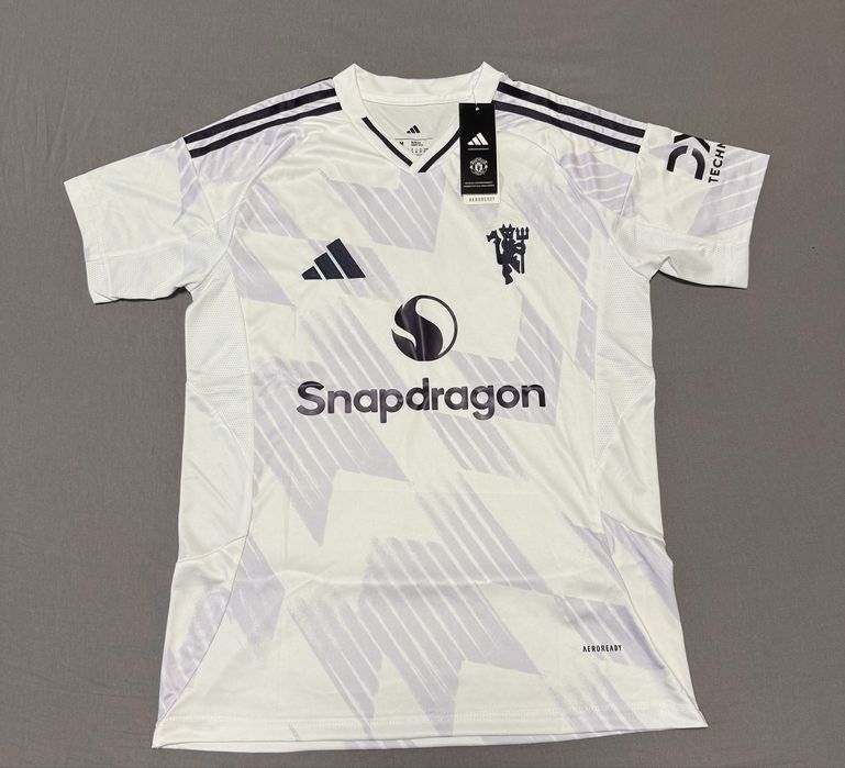 Футболен екип на Manchester United. 2025/2026