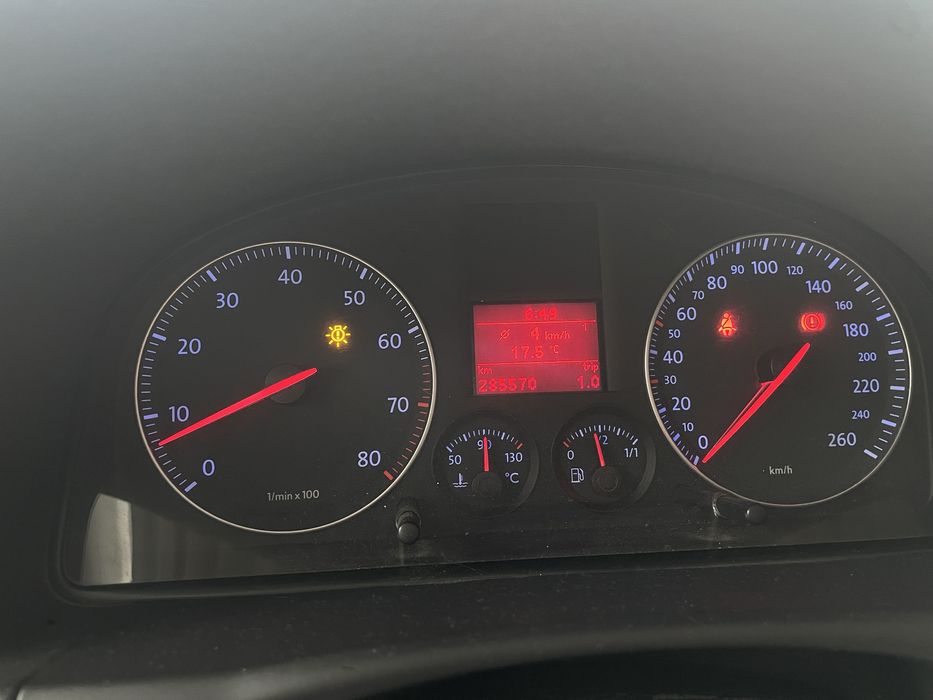 Volkswagen Touran 1,6 Benzina 2006