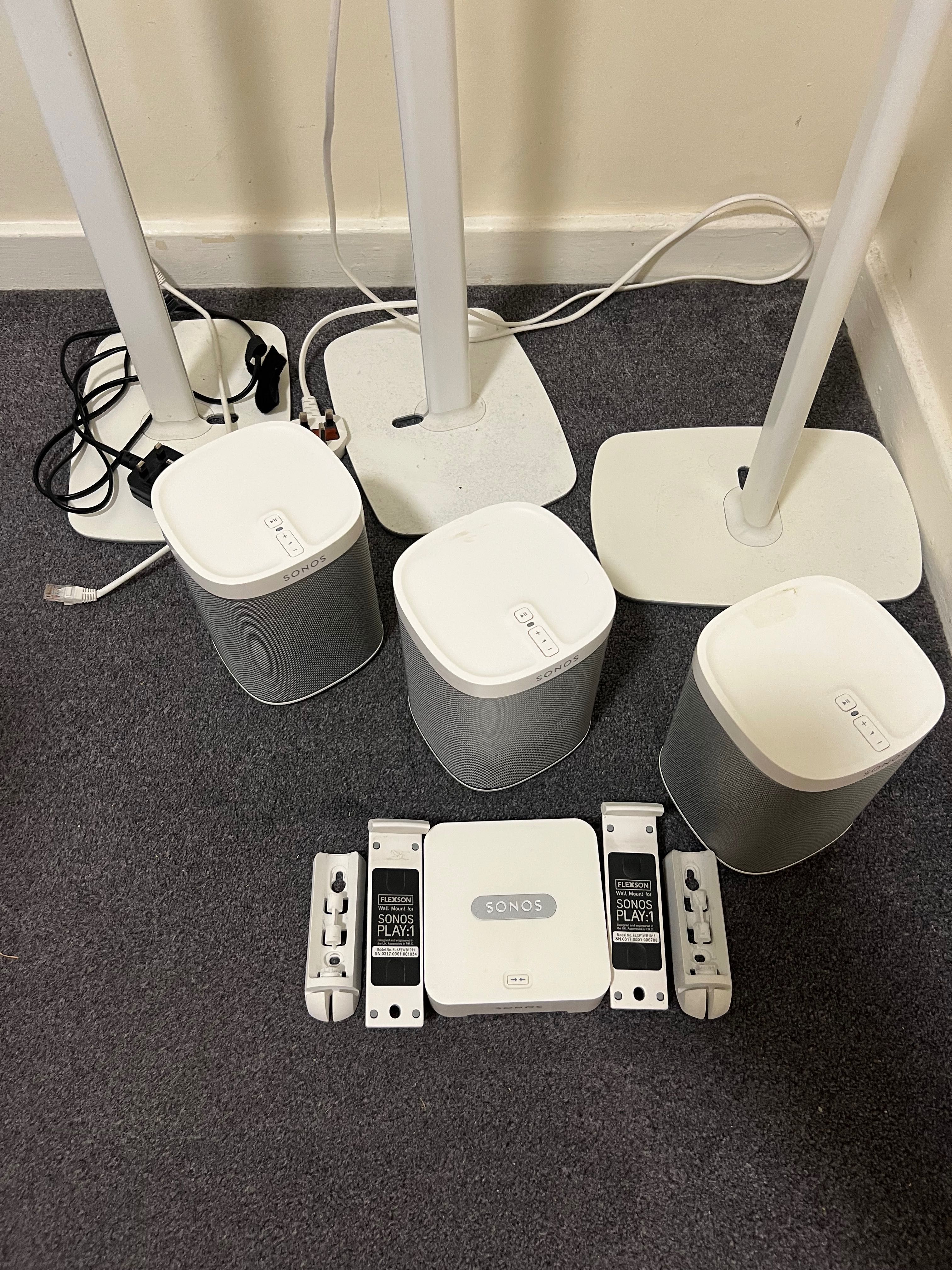 Sonos play 1 колони стойки bridge