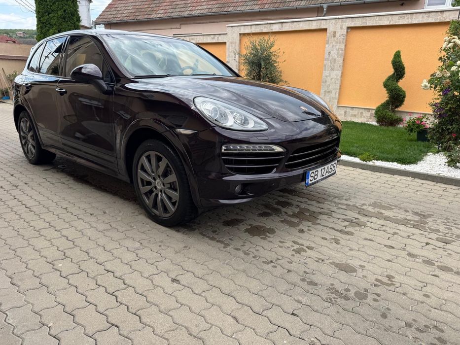 Porsche cayenne in perfecta stare