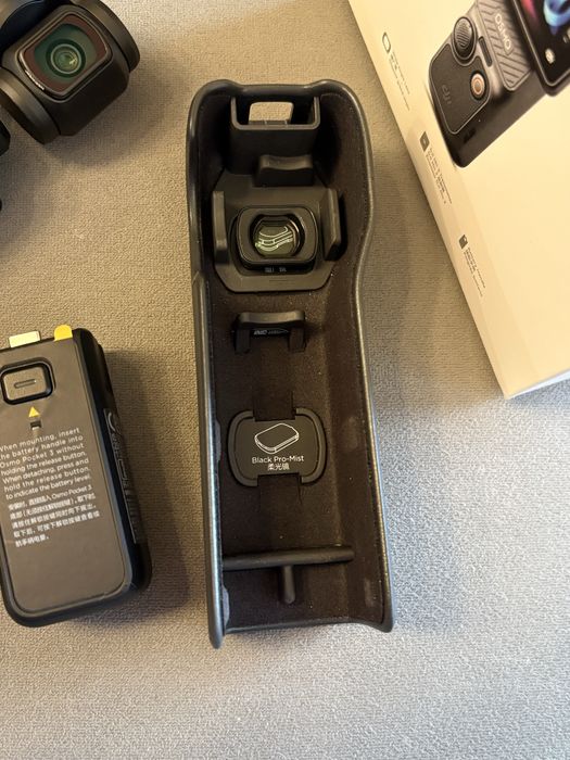 Камера DJI Osmo Pocket 3 с допълнителни лещи