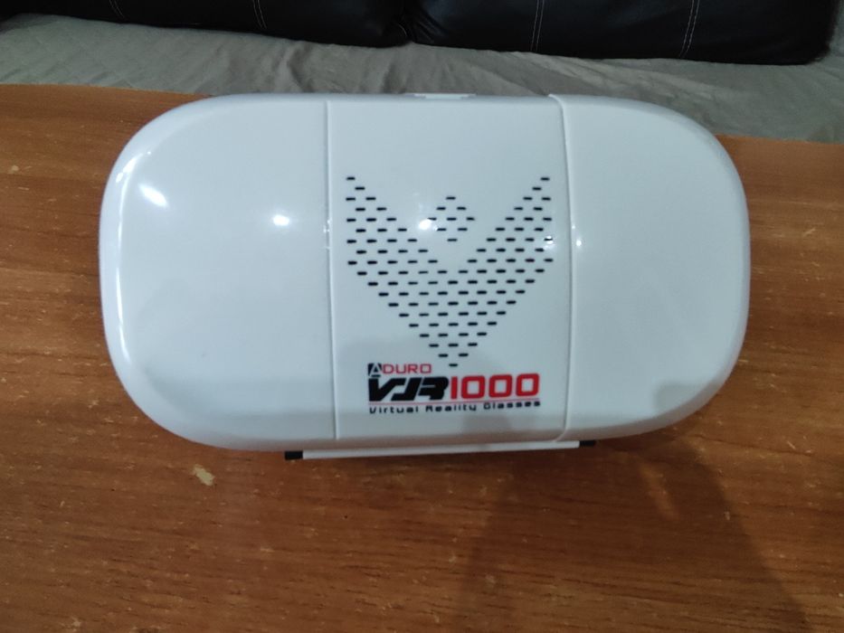 Aduro VR 1000 очила