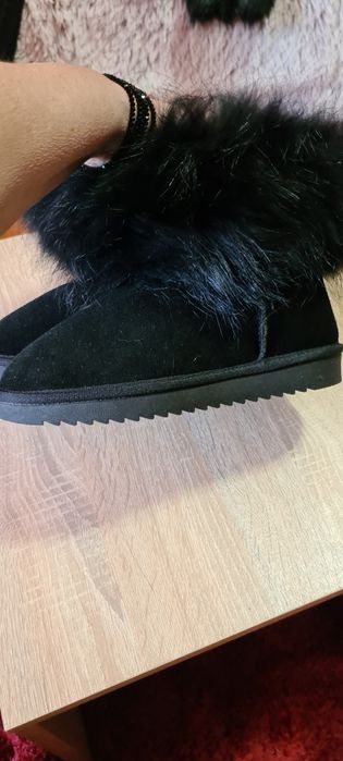 Cizme UGG piele mar.39,blanita naturala