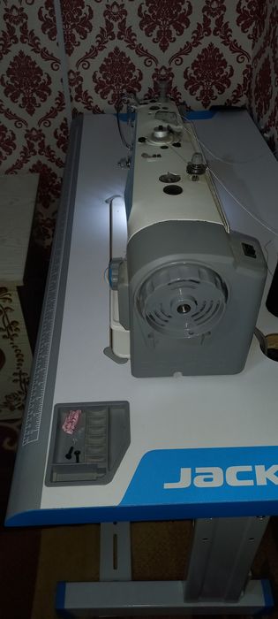 Тикув машина СОТИЛАДИ.ЯНГИ