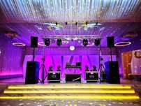 DJ, schela lumini, fum greu,gheata carbonica, nunta, majorat, botez