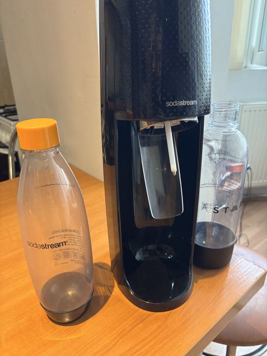 Soda Stream (aparat de facut suc si apa minerala carbogazoasa)