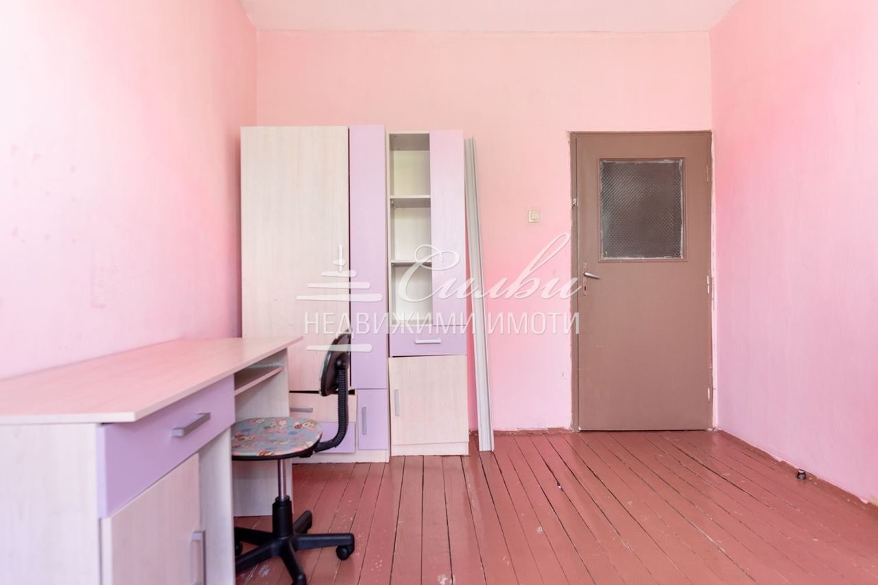 Продава се Многостаен апартамент в Шумен, Пожарната - 94 кв.м за 1275 €/кв.м - Снимка #3