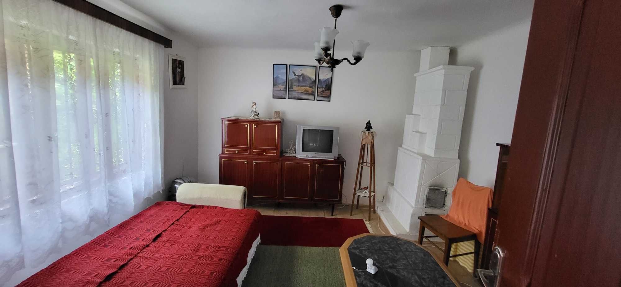 Casa de vanzare 140 m² - teren de 2 400 m²