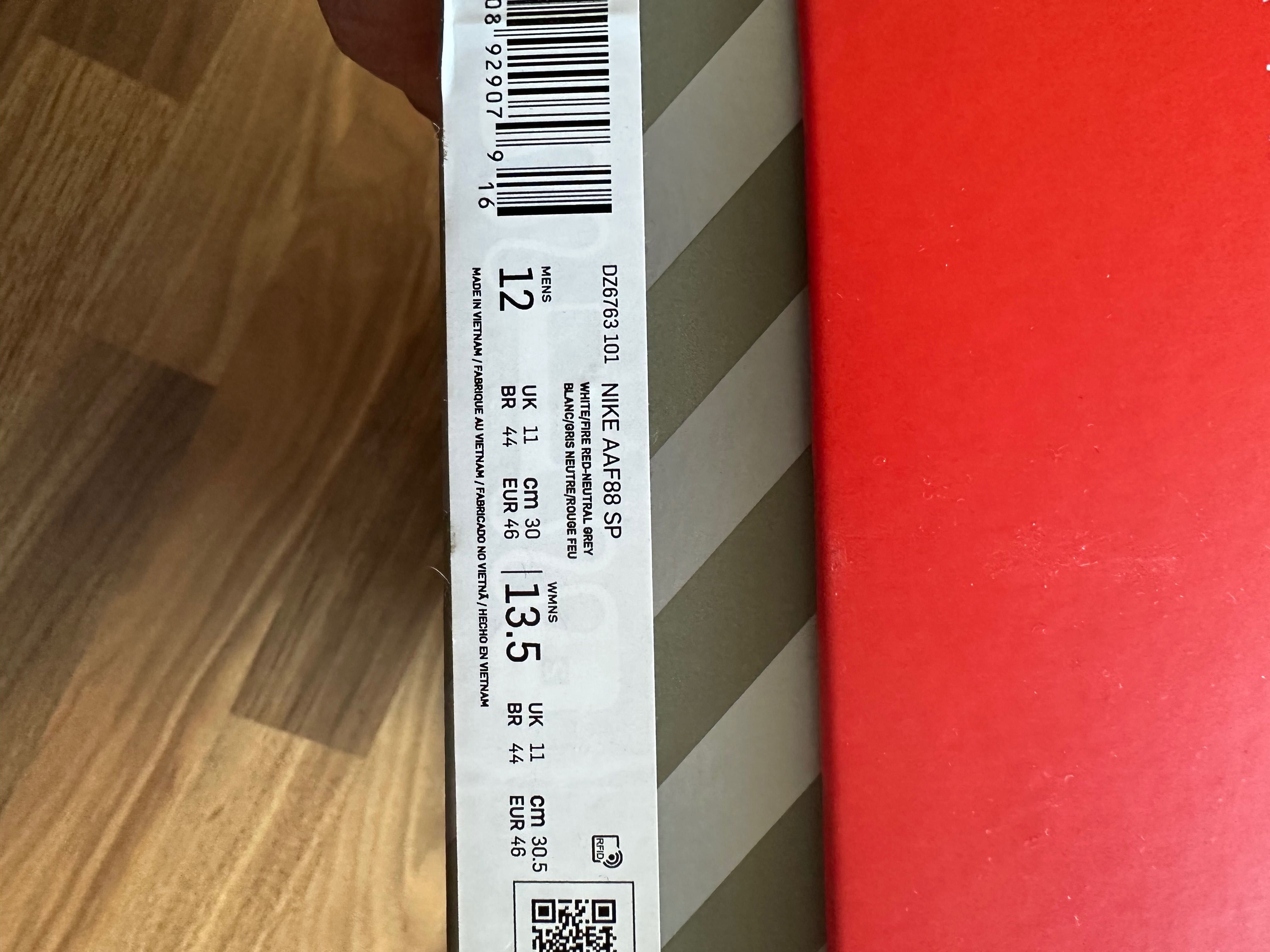 ПРОМО ЦЕНА Мъжки снейкъри Nike Air Alpha Force 88 x Billie