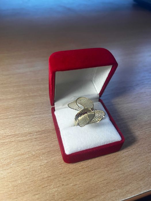 Златен пръстен – 14 карата, 2.3 г