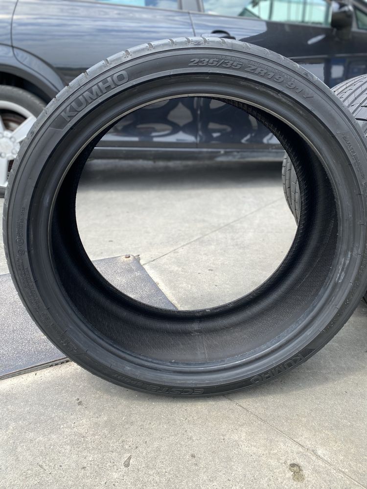 KUMHO PS72 XL 235  35 19 Dot 5224  KUMHO PS72 XL 255 35 19 Dot25 летни