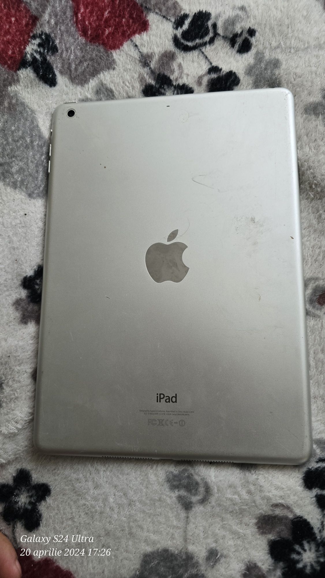 Vând ipad air 1,! Funcționează